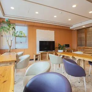 酒店 J2家庭酒店