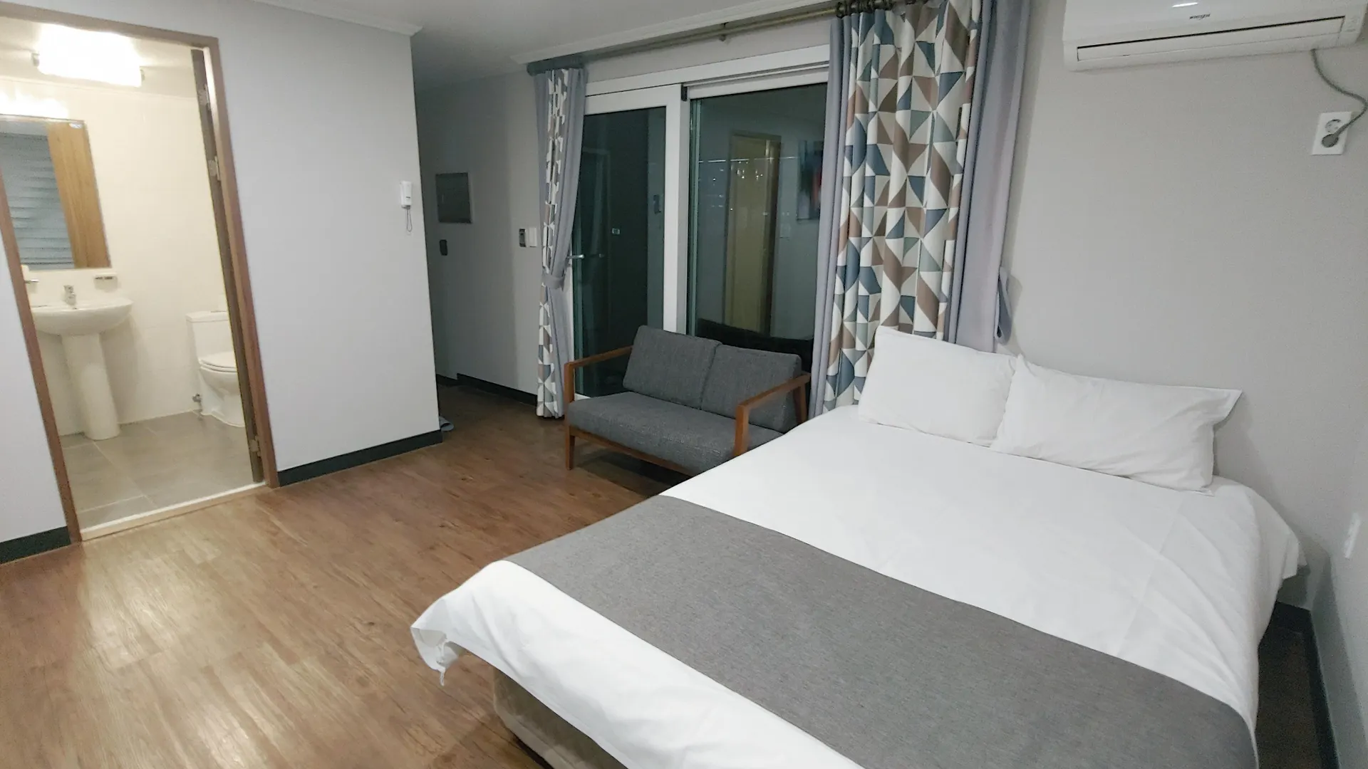 Hotel Tong Yeondong Jeju