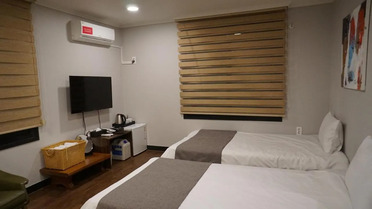 Hotel Tong Yeondong Jeju